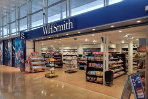 faciliteiten eurotunnel terminal WHSmith